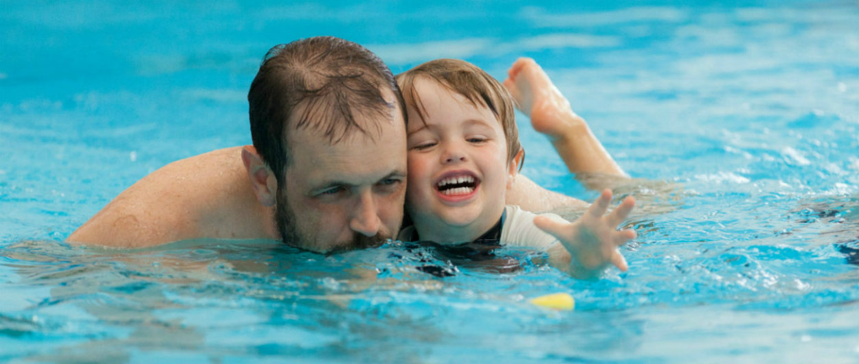 baby-and-toddler-swimming-lessons